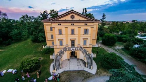 IL PARTY PIÙ COSMICO DEGLI ULTIMI 137 ANNI